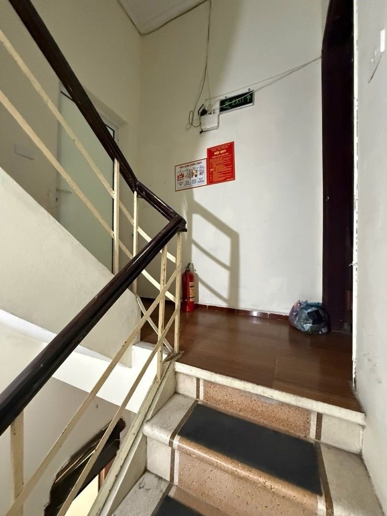 Bán nhà Láng Hạ 52m² giá 25 tỷ - Vị trí đắc địa, kinh doanh thuận lợi!