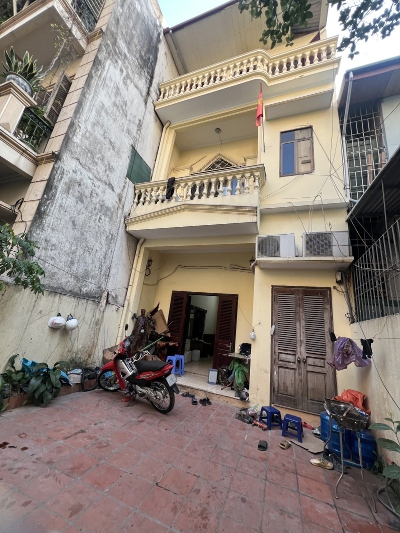 Nhà 3 tầng Bồ Đề, Long Biên 95m² giá 19.5 tỷ - Vị trí trung tâm gần hồ