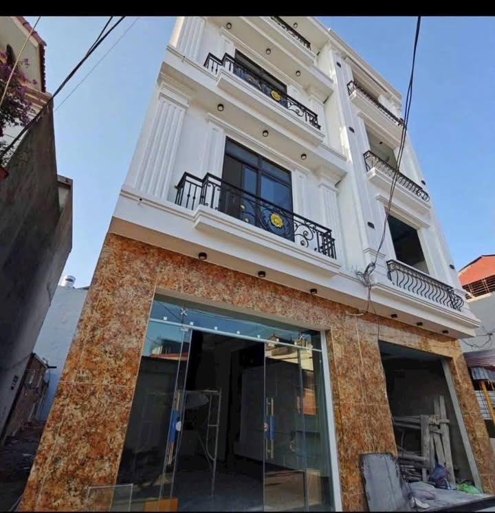 Nhà 4 tầng Phù Liễn, Kiến An 45m² giá 3 tỷ - Thiết kế hiện đại, ô tô đỗ cửa!