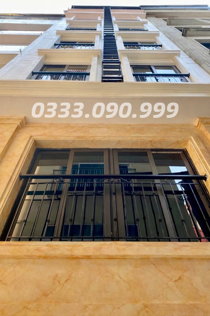 Tòa CCMN 17 phòng Phú Diễn 57m² giá 16 tỷ - Dòng tiền ổn định 80 triệu/tháng!