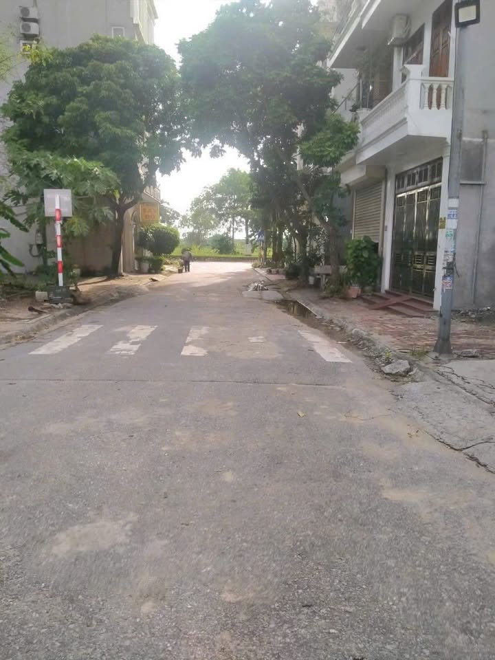 Đất nền khu Vạn Lộc, Tứ Minh 69.75m² giá 3.2 tỷ - View vườn hoa thoáng mát!