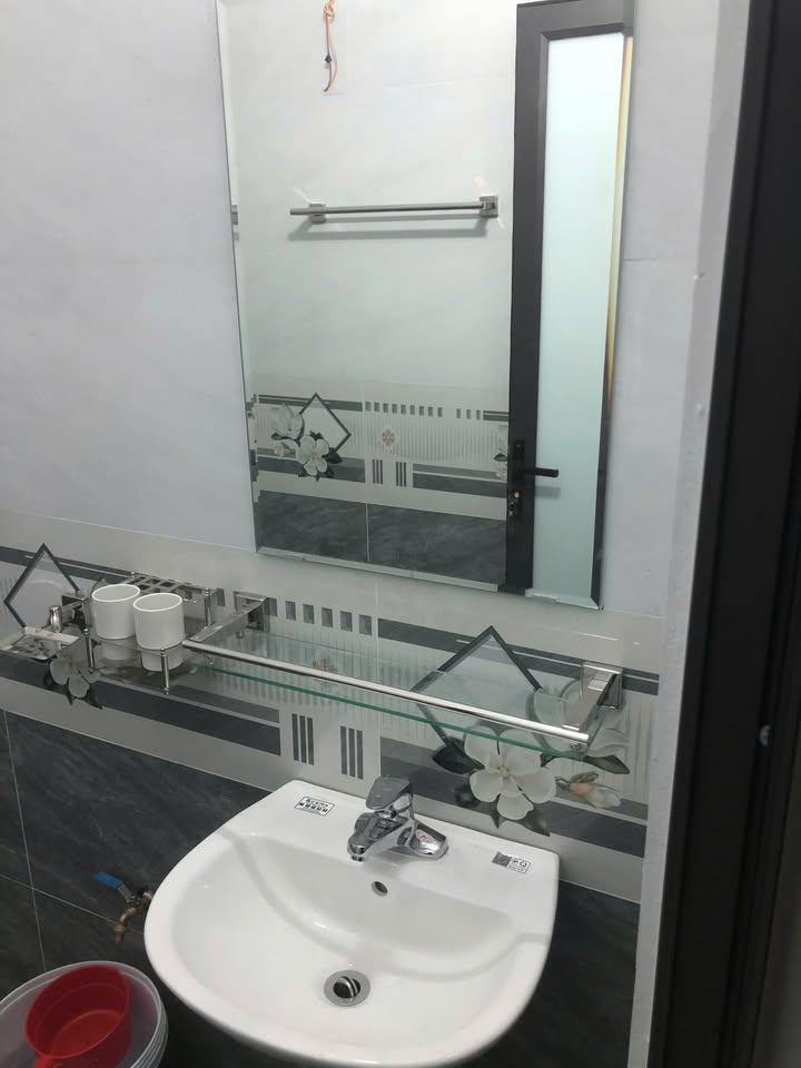 Nhà cho thuê 4 tầng, 6 phòng ngủ tại Bắc Ninh - Gần TTTM Vincom, tiện làm văn phòng!