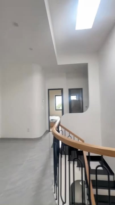 Nhà phố 2 tầng kiệt 3m ô tô Hoàng Văn Thái, Hòa Minh 65m² giá 4.1 tỷ - Chính chủ bán gấp!