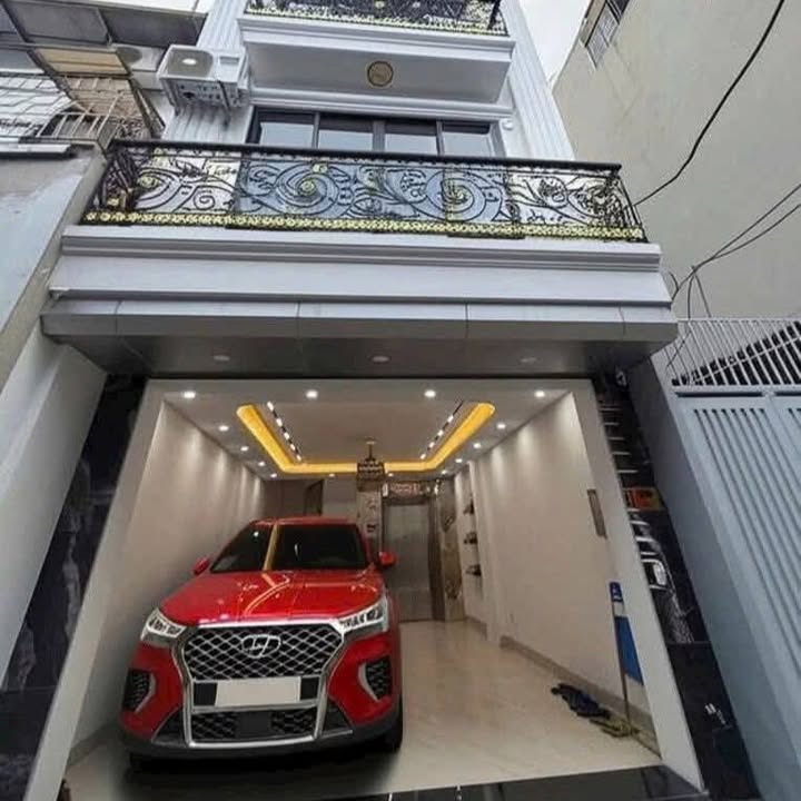 Nhà riêng Hồ Tùng Mậu 250m² giá 16 tỷ - Thiết kế hiện đại, tiện ích đẳng cấp!