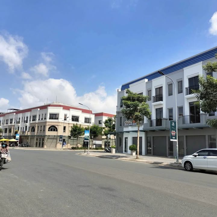 Bán nhà phố đường số 10 Tây Sông Hậu 107m² - Vị trí đẹp, giá thỏa thuận!