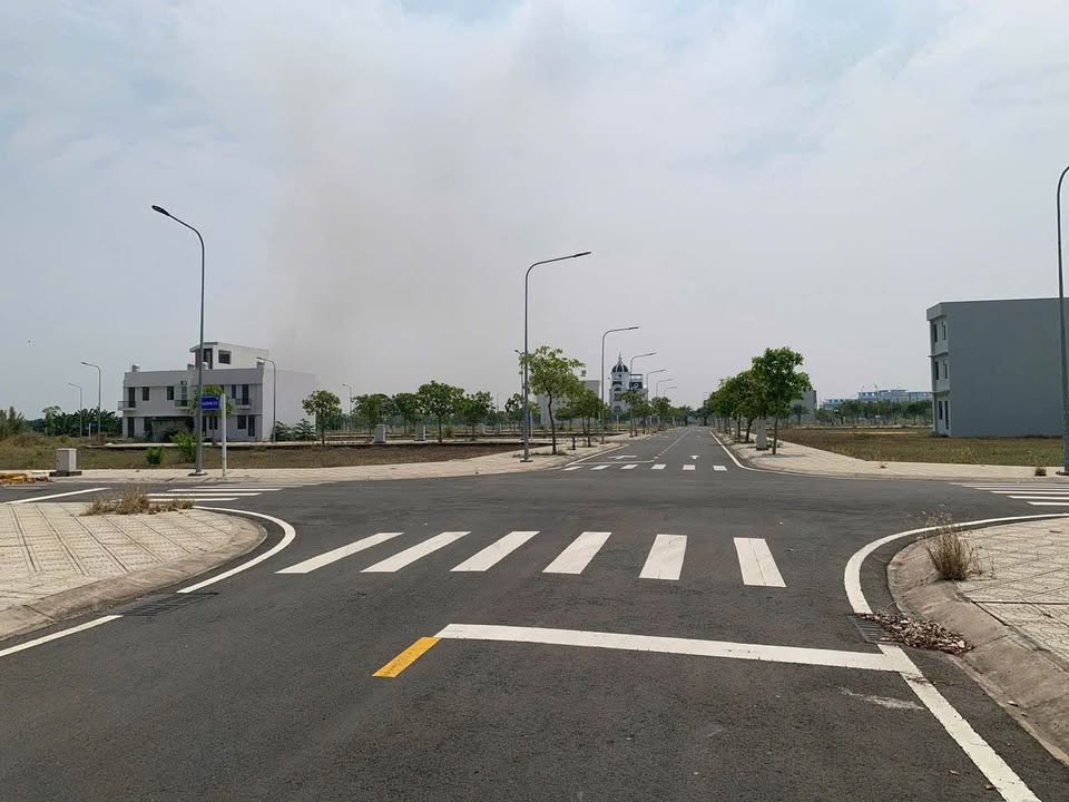 Đất nền khu Bắc Long Xuyên, 80m² giá 1.35 tỷ - Sổ đỏ chính chủ, thương lượng!