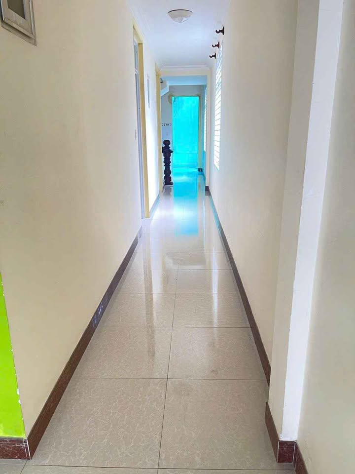 Nhà phố đẹp tại phường Duy Tân, Kon Tum 198m² giá 2 tỷ - Sẵn sàng vào ở!