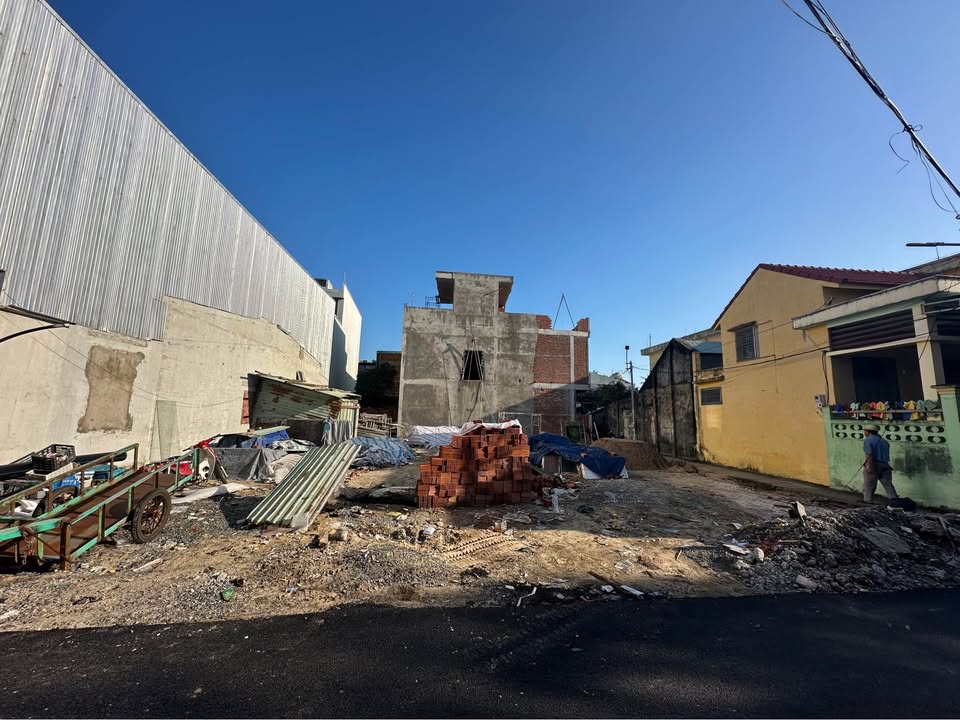 Đất kiệt ô tô Nguyễn Phan Vinh, Sơn Trà 62m² giá 5.x tỷ - Vài bước ra biển Mỹ Khê!