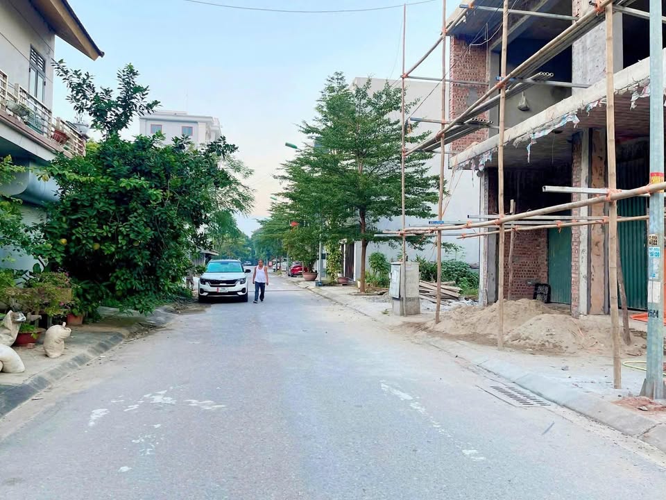 Đất nền Quang Trung, Vĩnh Yên 82m² giá 4.3 tỷ - Hai mặt tiền tuyệt đẹp!