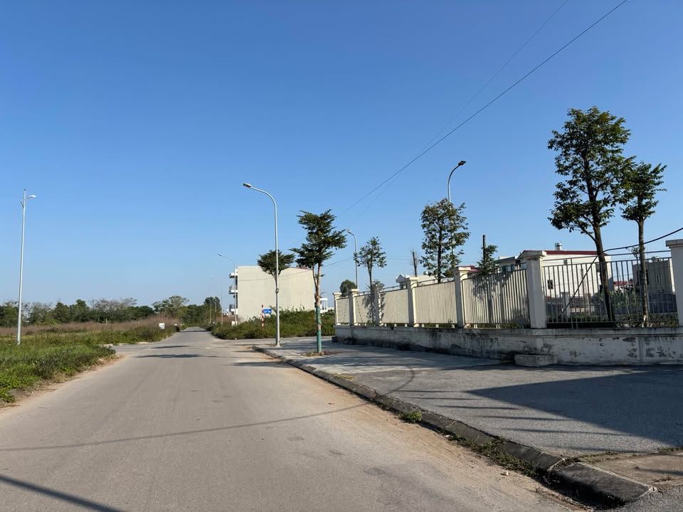 Đất Làn 1 Phan Bội Châu - Đa Mai 90m² chỉ 3.5 tỷ - Vị trí đẹp kinh doanh thuận lợi!