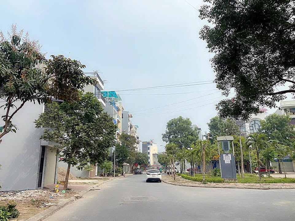 Đất nền khu đô thị mới Sở Dầu, Hồng Bàng 100m² giá 7.7 tỷ - Cơ hội đầu tư hiếm có!