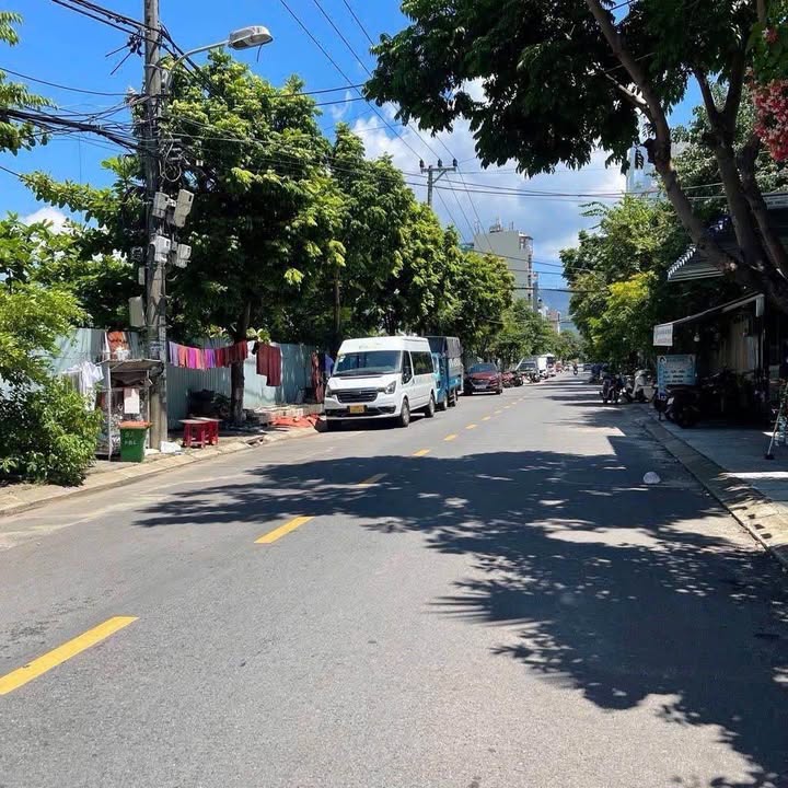 Bán đất tặng nhà 2 tầng 100m² tại Phó Đức Chính, Sơn Trà - Giá chỉ nhỉnh hơn 10 tỷ!