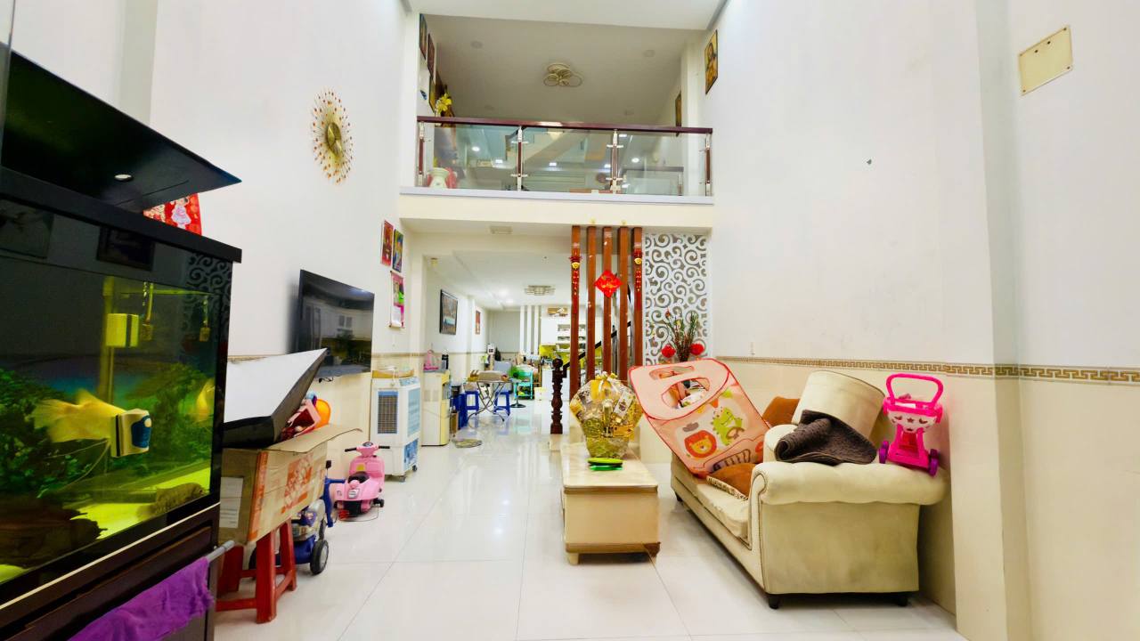 Nhà phố Biên Hòa 150m² giá 2 tỷ 900 - Sổ hồng riêng, chính chủ bán gấp!