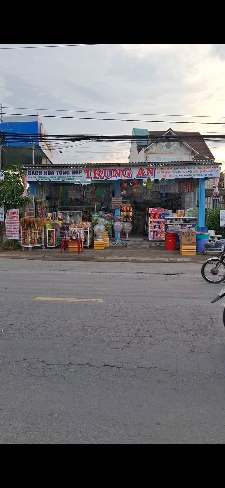 Nhà Mặt Tiền Phạm Hùng, 400m², Giá Thỏa Thuận - Kinh Doanh Sầm Uất!