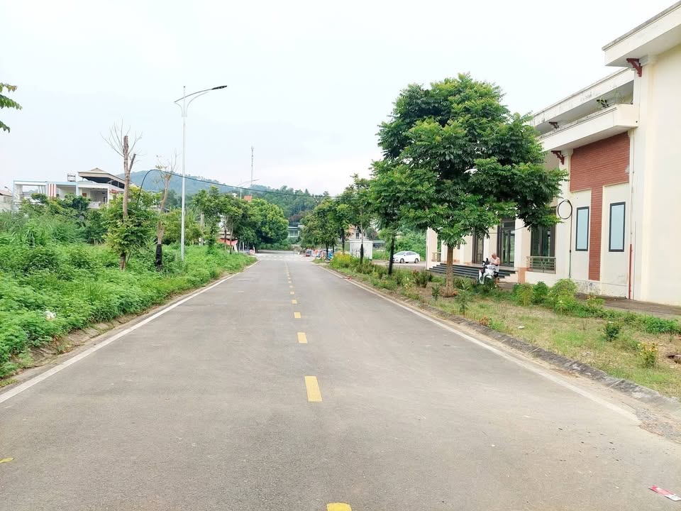 Đất nền Tiểu khu 23, Lào Cai 120m² giá 1.6 tỷ - Xây tự do ngay!