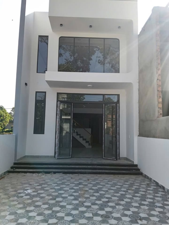 Nhà phố Mỹ Phước 3, Thới Hòa, 150m² giá 2 tỷ - Thiết kế hiện đại, sẵn sàng vào ở!