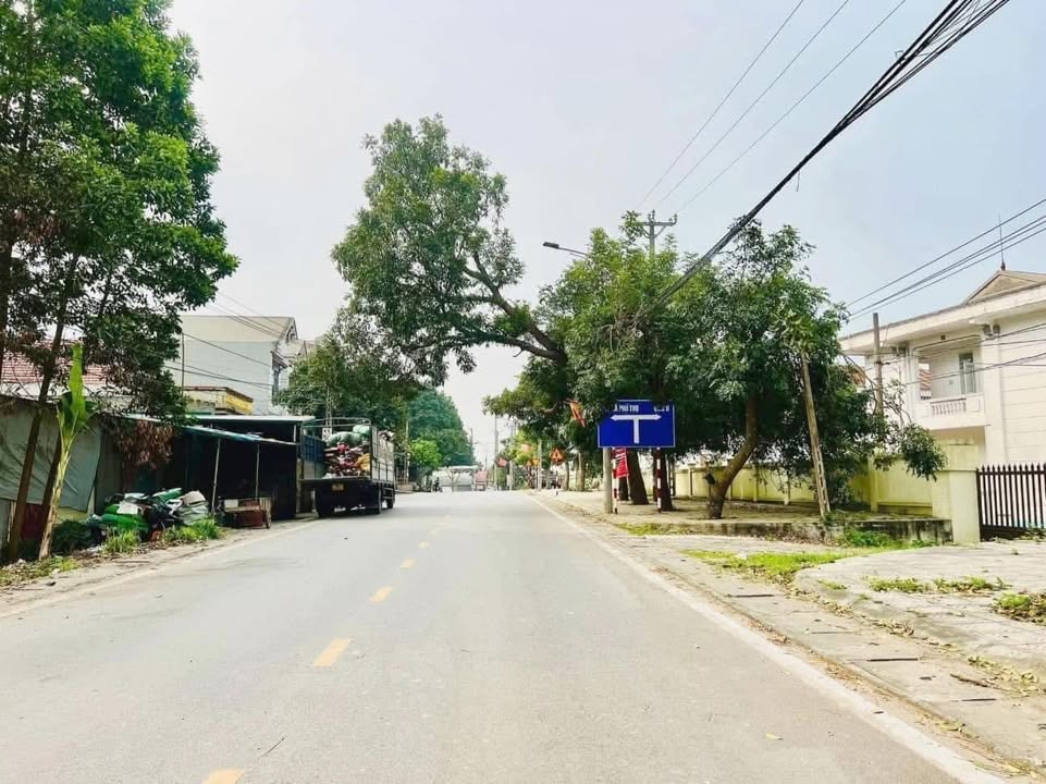 FrontHouse khu 5, Phường Âu Cơ 100m² giá 1.6 tỷ - Tiềm năng kinh doanh lớn!