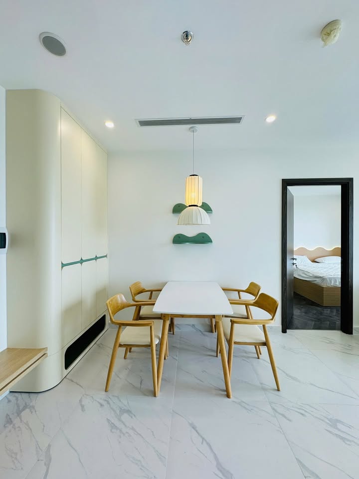 Căn hộ 2PN 2WC tại Vinhomes Grand Park 12 triệu - Full nội thất, view sông đẹp!