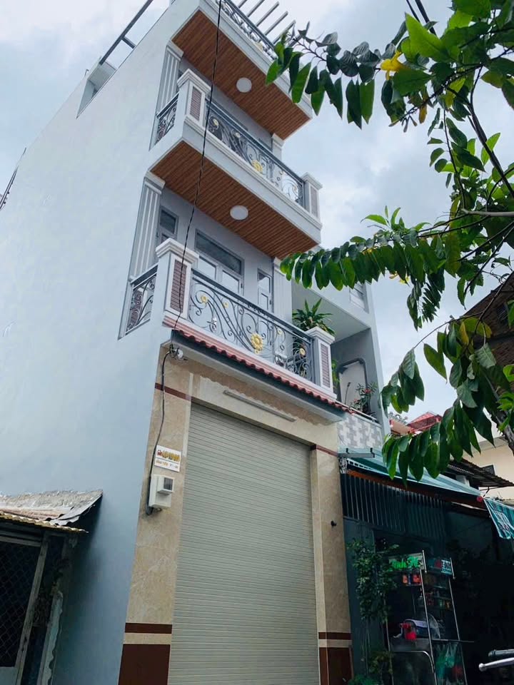 Nhà 3 tầng hẻm thông 5m Bình Tiên, Quận 6 - 156m² giá 6.7 tỷ - Sẵn sàng vào ở!