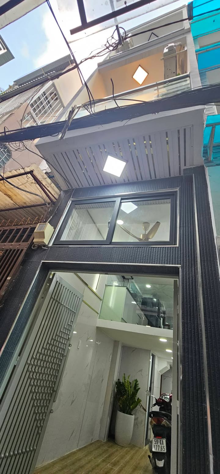 Nhà 6 tầng Cống Quỳnh, Trần Hưng Đạo 17m² giá chỉ 4.2 tỷ - Sẵn sàng vào ở!