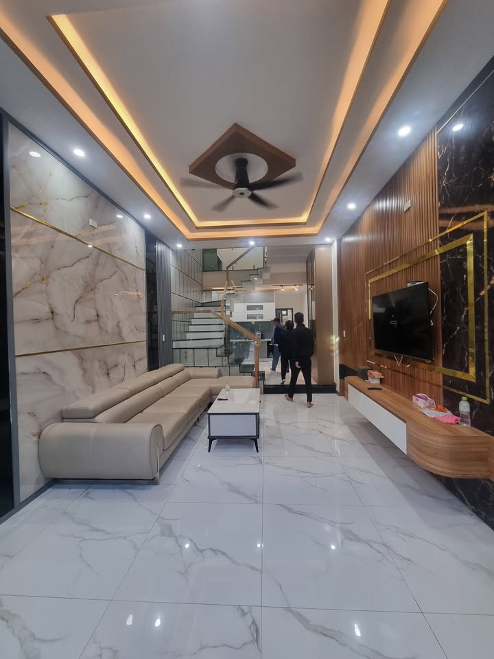 Nhà 3 tầng Nại Thịnh, Sơn Trà 60m² giá 7.9 tỷ - Full nội thất đẹp!