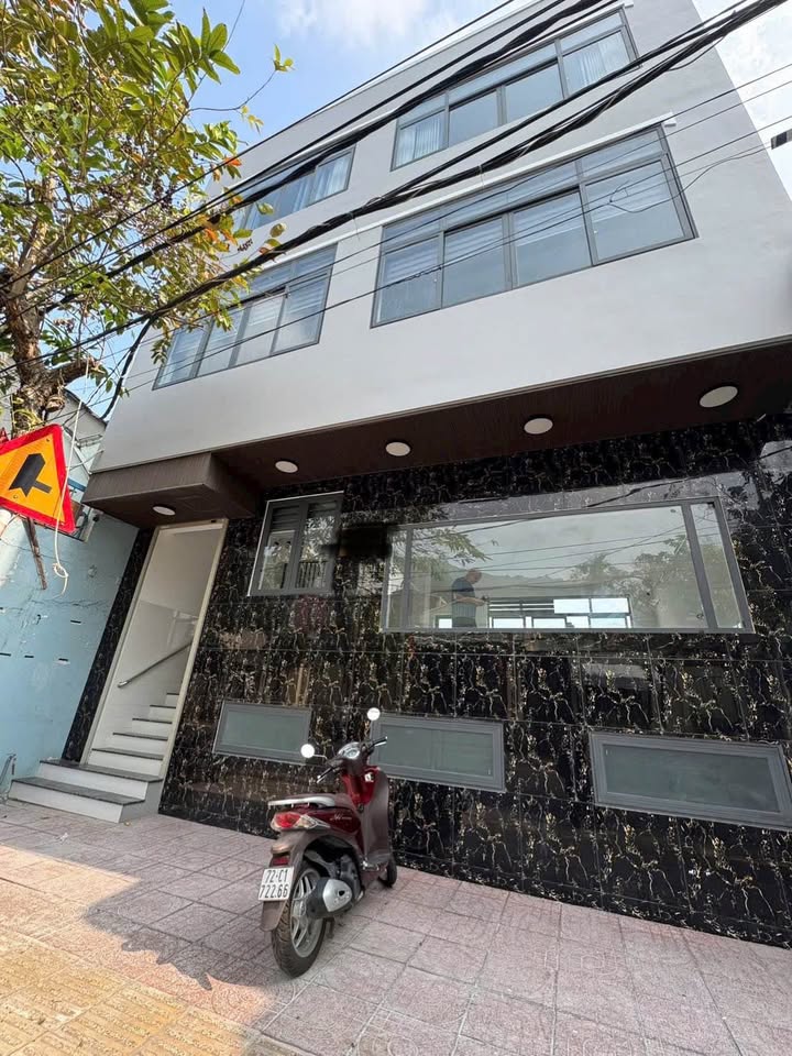 Bán nhà mặt tiền Trần Phú, Vũng Tàu 70.2m² giá 9.75 tỷ - Phù hợp mở nhà hàng, công ty!