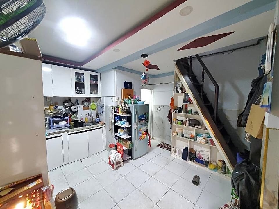 Nhà hẻm 606, Đường 3/2, Quận 10, Diện tích 16.1m² giá 2.45 tỷ - Nhà mới, yên tĩnh, pháp lý rõ ràng!