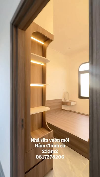 Nhà sân vườn tại Hàm Chính, 233m² giá 1.8 tỷ - Thiết kế thoáng mát, đầy đủ nội thất!