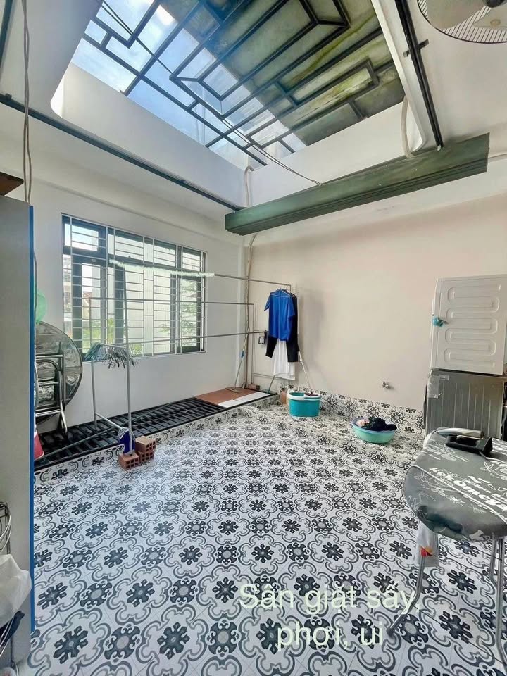 Nhà 3 tầng Lê Đức Thọ, Quy Nhơn 107m² giá 8 tỷ - Full nội thất cao cấp, chỉ việc dọn vào!