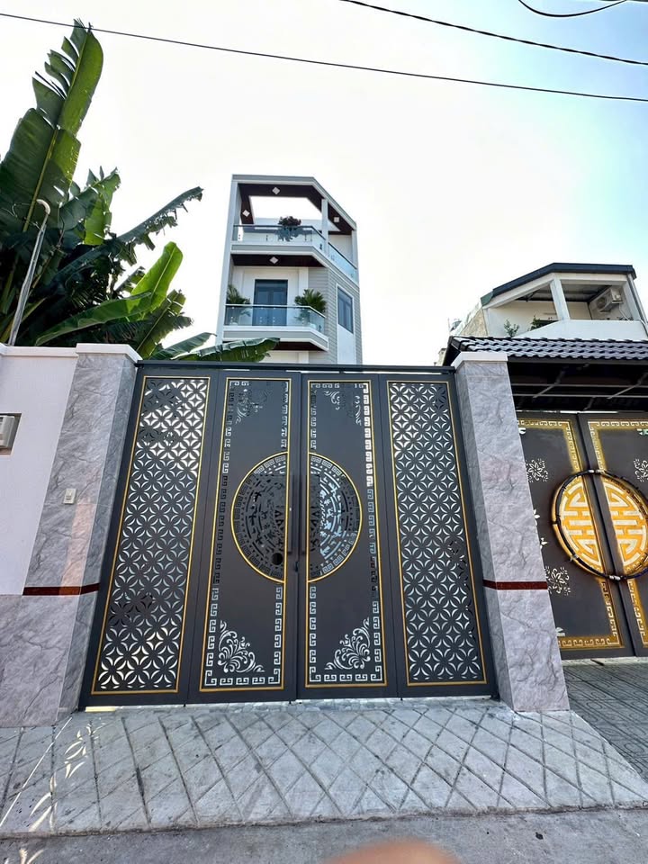 Nhà bán 671 Lê Văn Việt, Thủ Đức 87m² giá 7.5 tỷ - Thiết kế sang trọng và hiện đại!