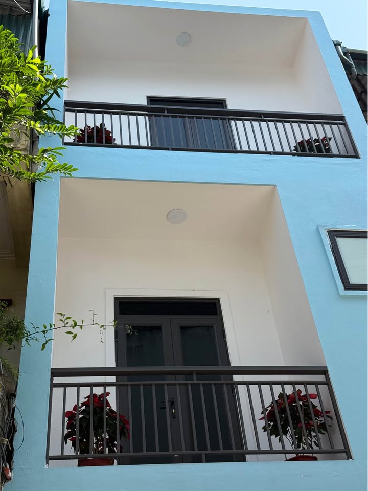 Nhà 3 tầng mới phố đi bộ Hạc Thành 40m² giá 2 tỷ - Sẵn sàng vào ở ngay!