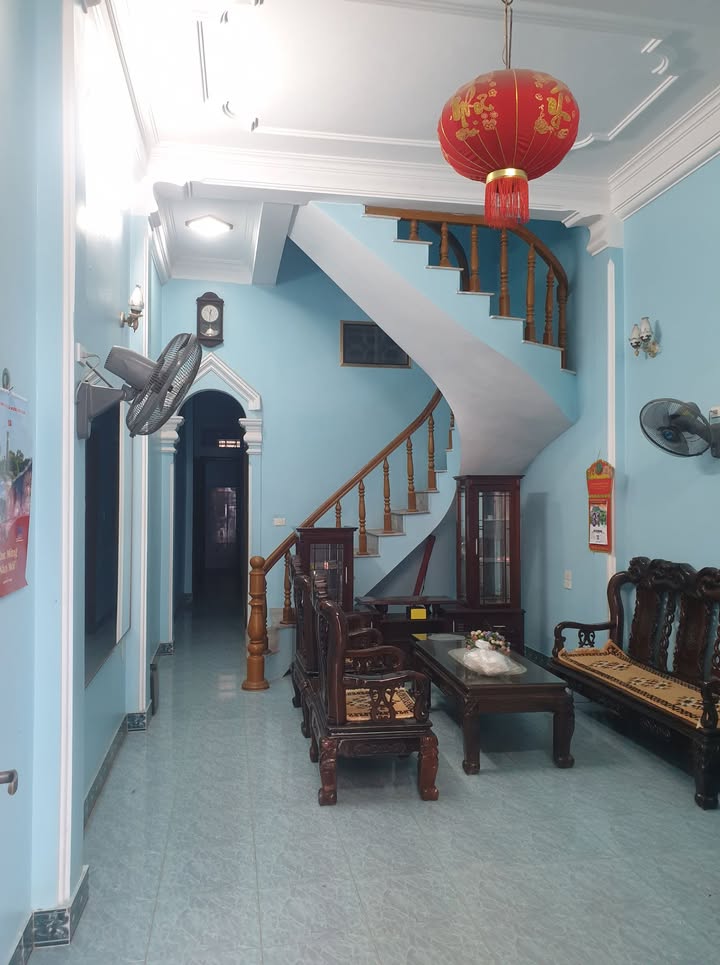 Nhà 3 tầng Ngô Từ, Lam Sơn, Thanh Hóa 80m² giá 4 tỷ - Bán gấp, chính chủ!