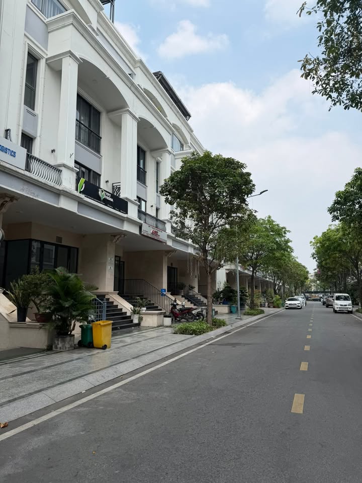 Văn phòng cho thuê tại Vạn Phúc, Thủ Đức 147m² giá 30 triệu - Không gian làm việc lý tưởng!