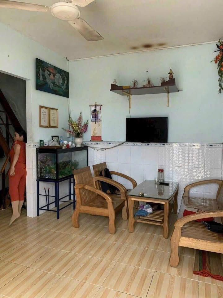 Nhà phố Thủ Đức 28m² giá 2.6 tỷ - Sổ hồng hoàn công đầy đủ!