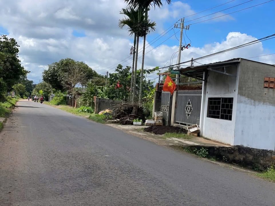 Đất thổ cư 847m² tại xã Ea Tiêu, huyện Cư Kuin, giá 21.78 tỷ - Cơ hội đầu tư hấp dẫn!