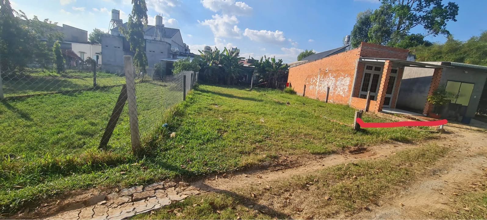 Đất thổ cư Bàu Năng 157m² giá 600 triệu - Sổ đỏ chính chủ, vị trí thuận lợi!