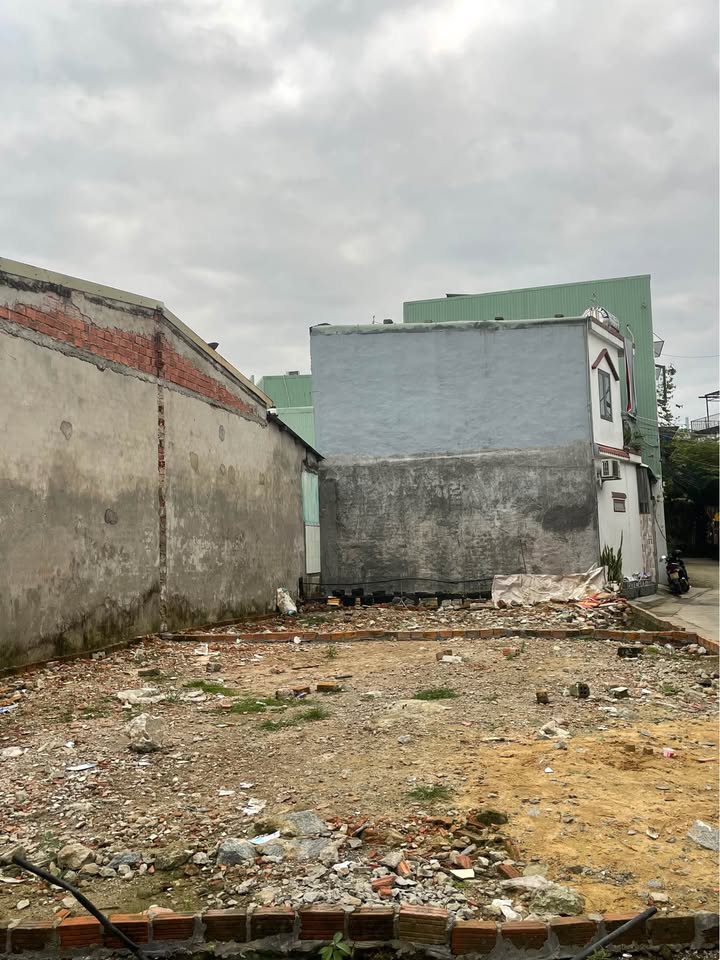 Đất nền kiệt Hòa Khánh Nam 75m² giá 2.x tỷ - Lô góc 2 mặt kiệt, ô tô vào thoải mái!