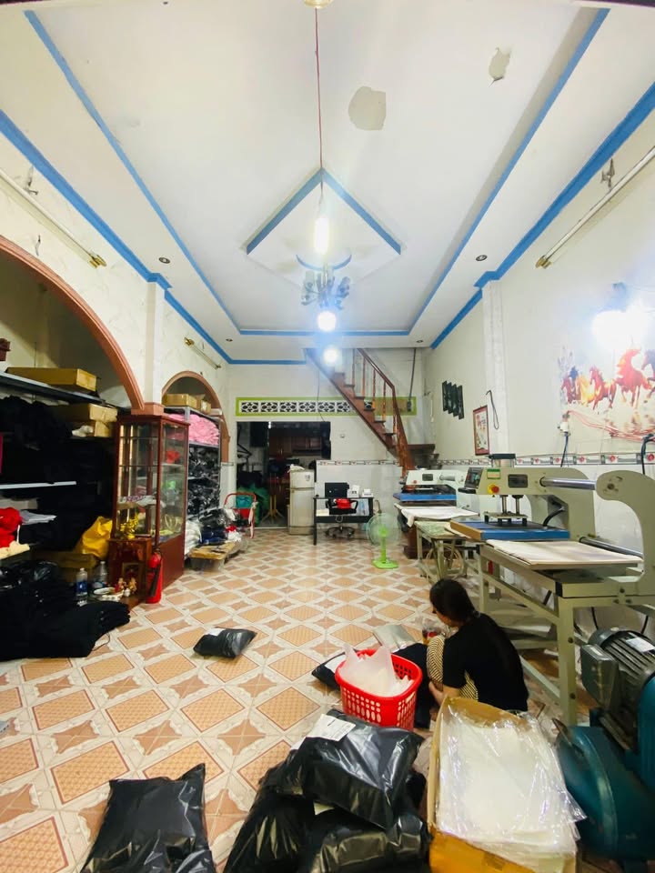 Nhà riêng Ấp 7, Hóc Môn 27.5m² giá 1.85 tỷ - Sổ hồng chính chủ, gần chợ Đại Hải!