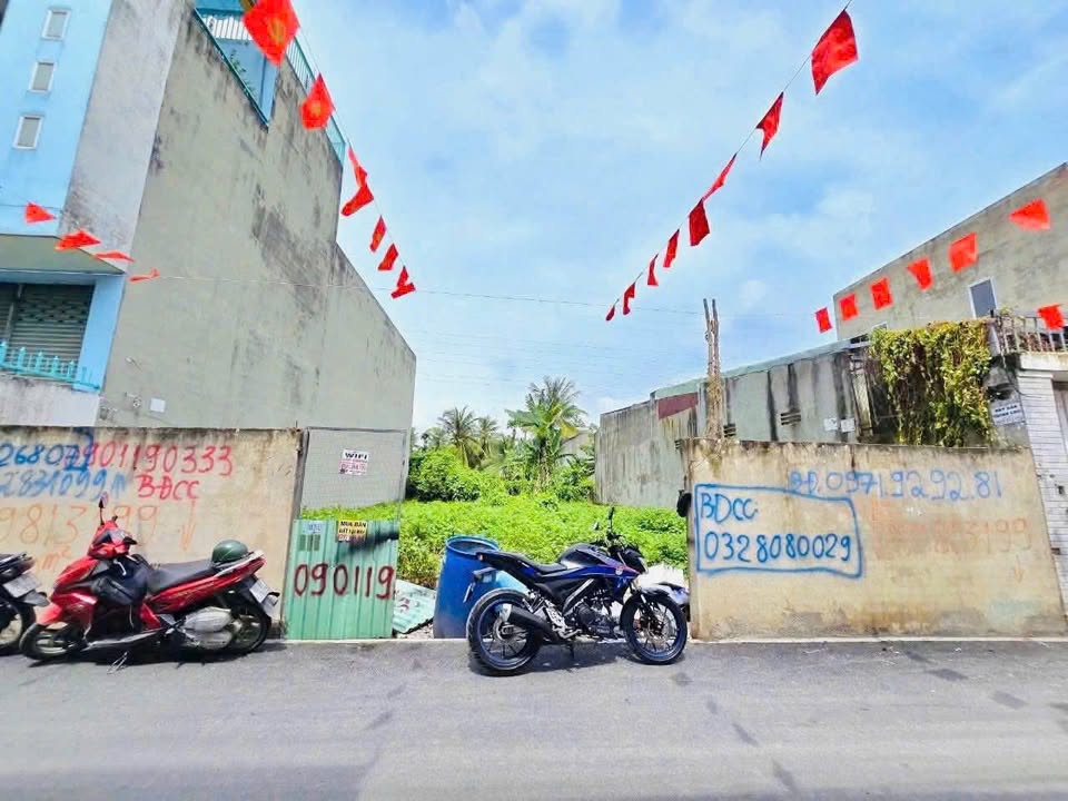 Đất mặt tiền hẻm 280 Lò Lu, Quận 9, Diện tích 98m², Giá 5.55 tỷ - Cơ hội đầu tư hấp dẫn!