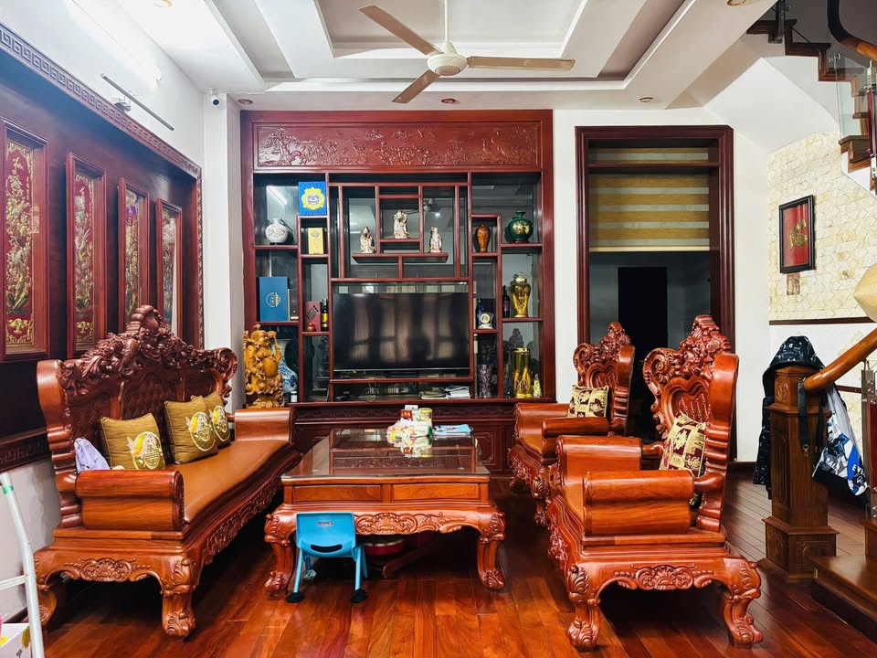 Nhà 3 tầng Võ Cường, Bắc Ninh 86.1m² giá 15 tỷ - Thiết kế hiện đại, gần siêu thị!