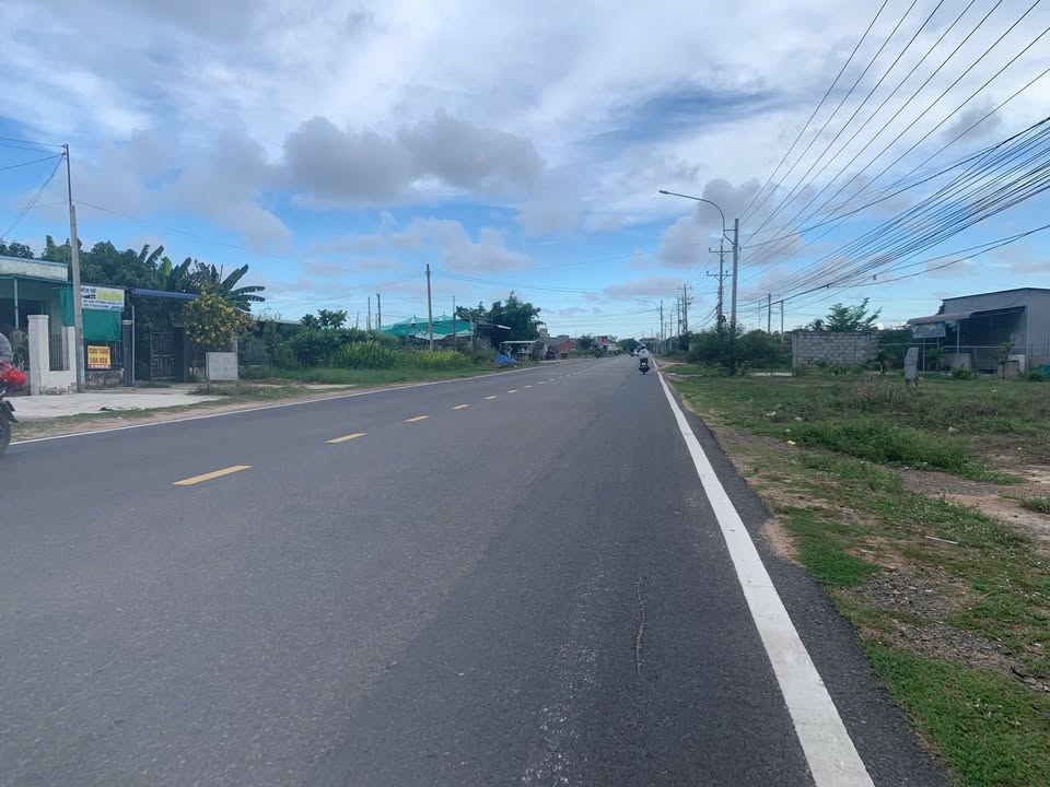 Lô đất mặt tiền Quốc Lộ 28 Phan Thiết 220m² giá chỉ 1.8 tỷ - Đầu tư sinh lời ngay!