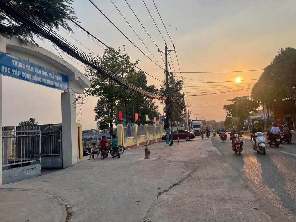 Bán nhà góc 2 mặt tiền Phường Trảng Dài, 200m² giá 4.7 tỷ - Đầu tư sinh lời ngay!