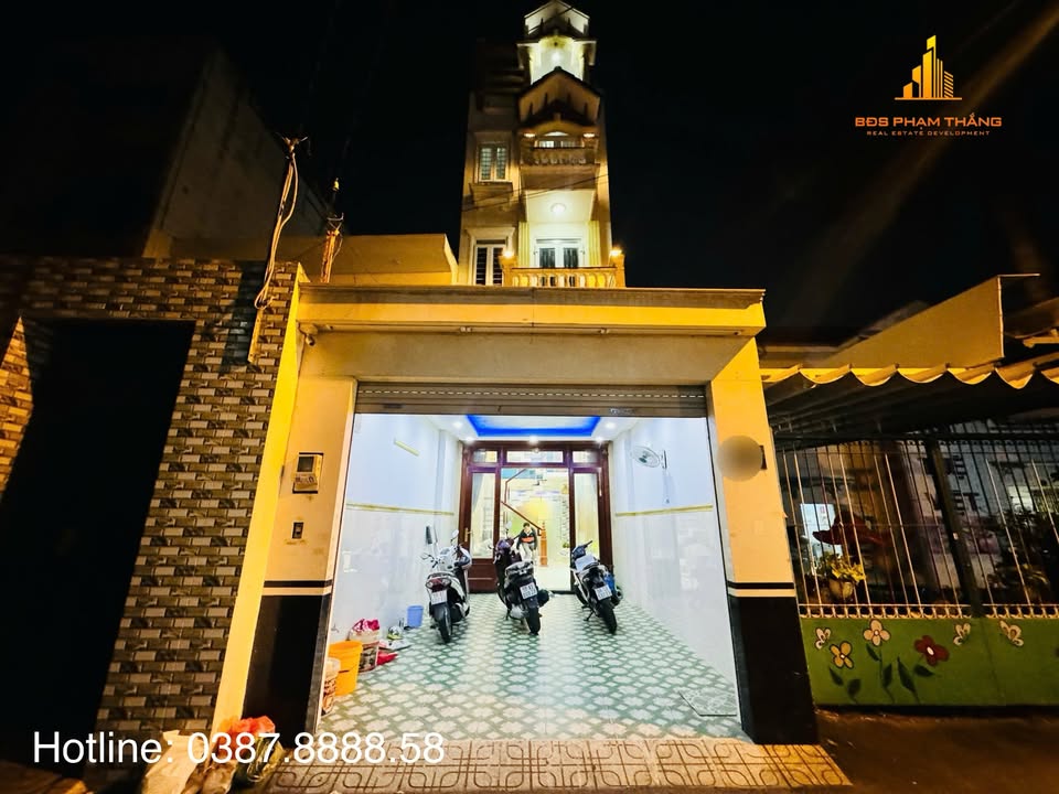 Cho thuê nhà phố liền kề Phạm Văn Chiêu 76m² giá 19 triệu - Hướng Tây Nam, đầy đủ tiện nghi!