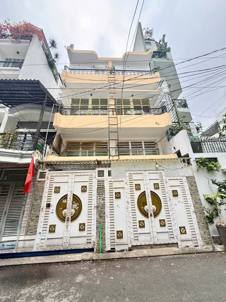 Nhà 4 tầng đường Lê Văn Sỹ, Q. Tân Bình 79m² giá 17.9 tỷ - Đầu tư sinh lời ngay!