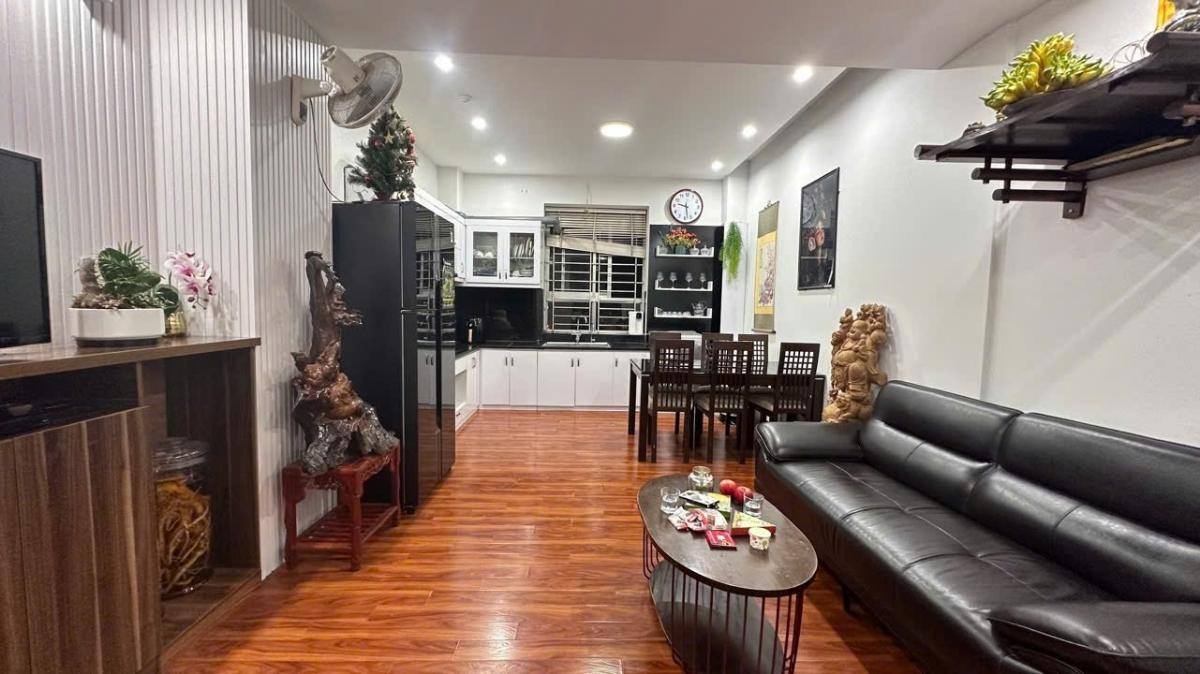 Căn hộ cho thuê tại Nam Trung Yên, Cầu Giấy 61m² - Thiết kế lô góc, full nội thất!