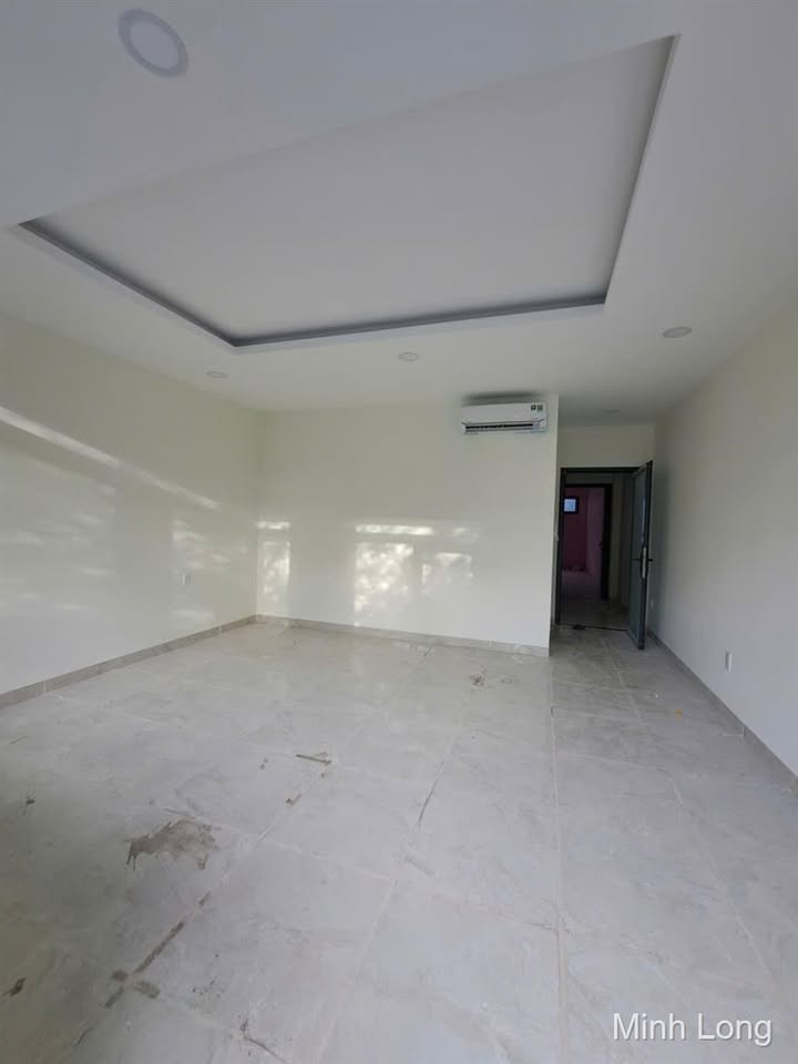 Nhà riêng cho thuê tại Tân Chánh Hiệp, Quận 12, 90m² giá 20 triệu - Đường 12m thoáng đãng!