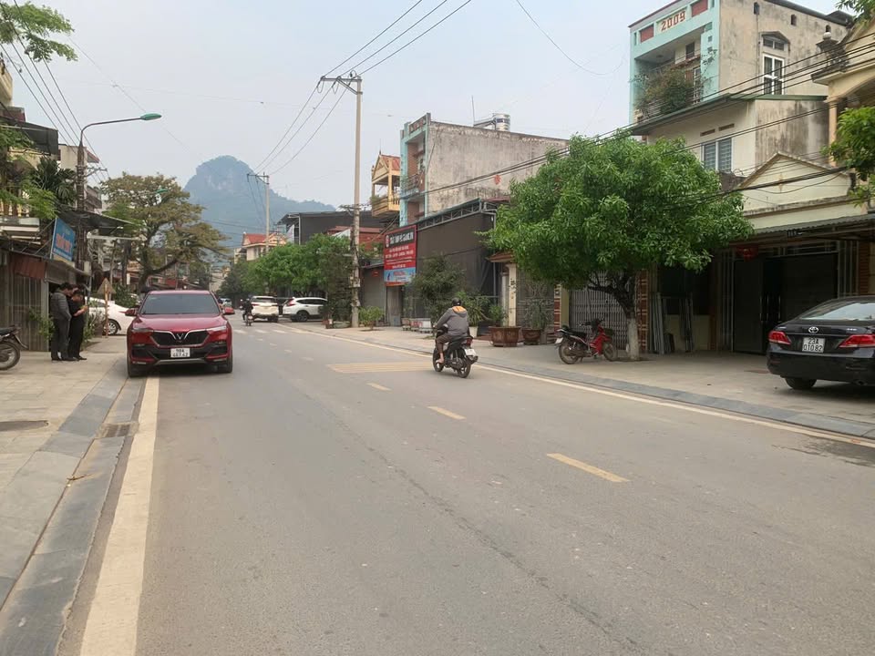 Nhà bán tại Minh Khai, Hà Giang 143m² giá 4 tỷ - Đầu tư sinh lời ổn định!