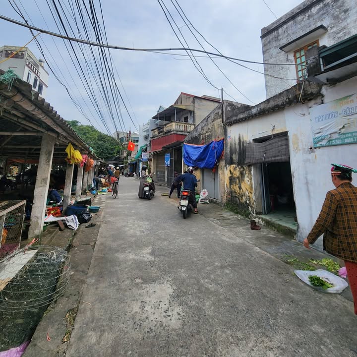 Đất mặt tiền chợ Cầu Sắt, Vũ Phúc 80m² giá 3 tỷ - Kinh doanh sinh lời ngay!