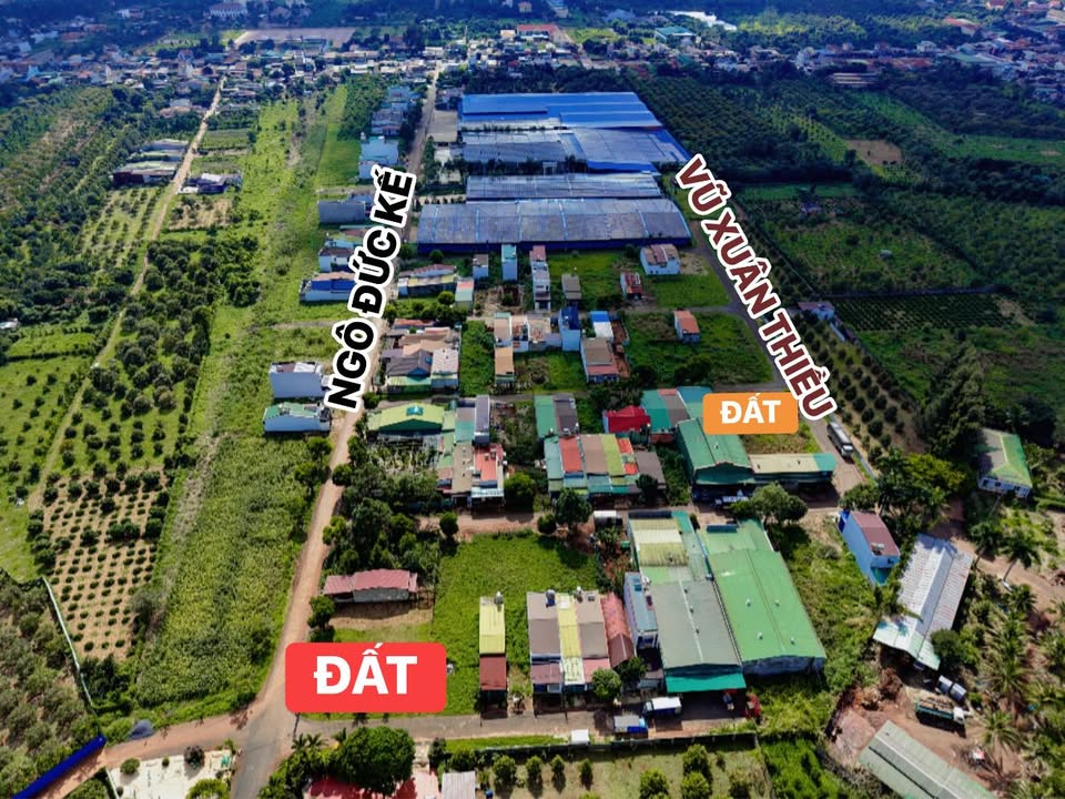 Đất nền Vũ Xuân Thiều, Buôn Hồ 176m² giá 2.8 tỷ - Lô góc vị trí đẹp, đầu tư sinh lời!