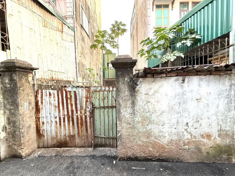 Đất nền Tây Mỗ, Nam Từ Liêm 60m² giá 8 tỷ - Sổ đỏ chính chủ, view hồ mát mẻ!